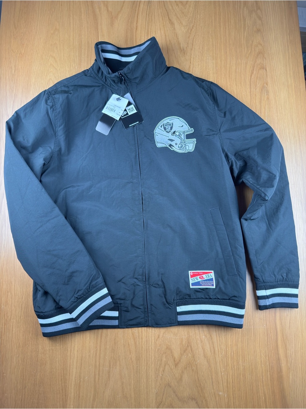 New Era Raiders Throwback Bomber Jacket “M”